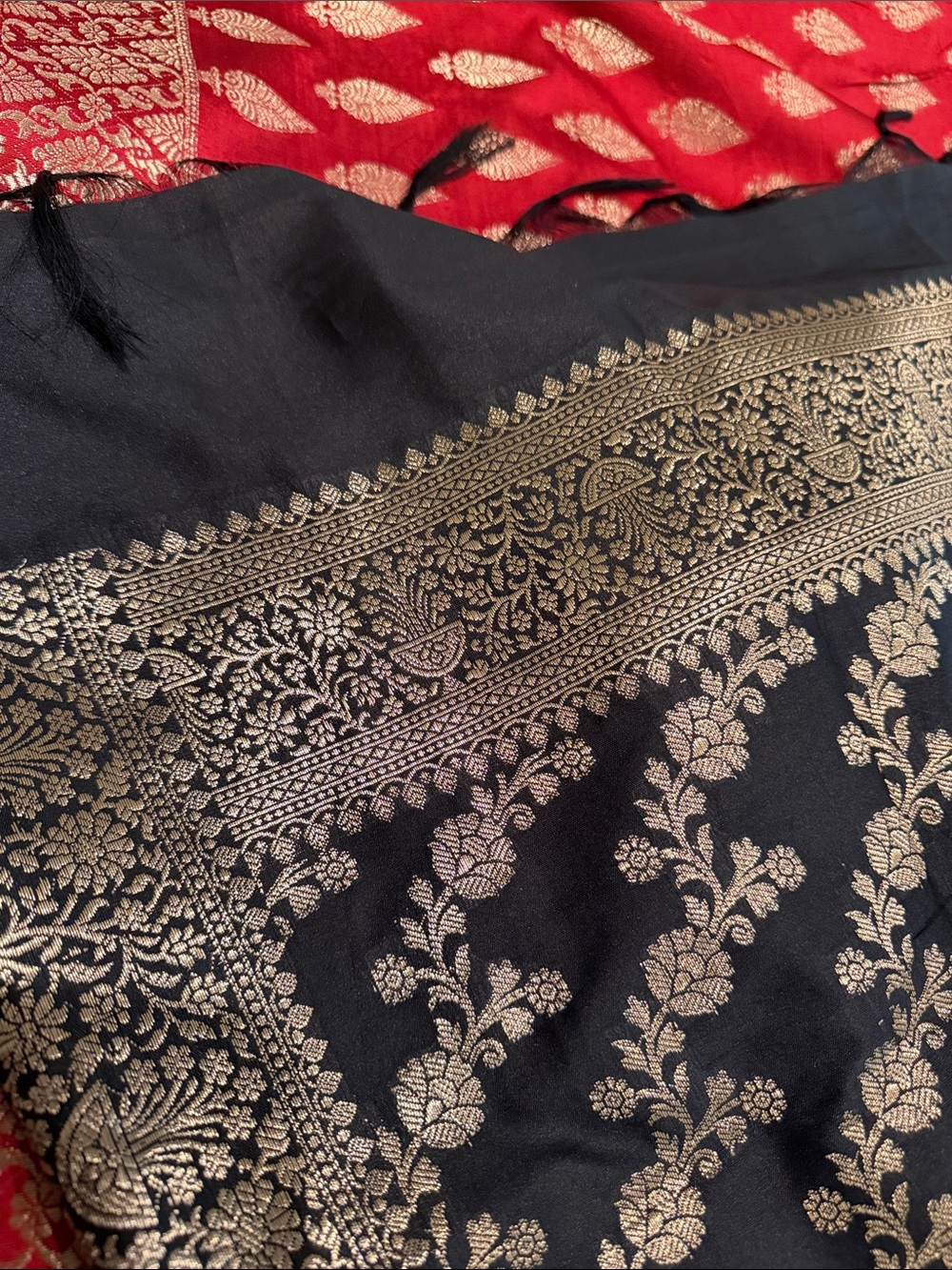 Beautiful silk suit 😍 - Picture 5 of 5